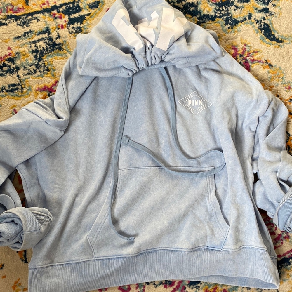 cropped hoodie